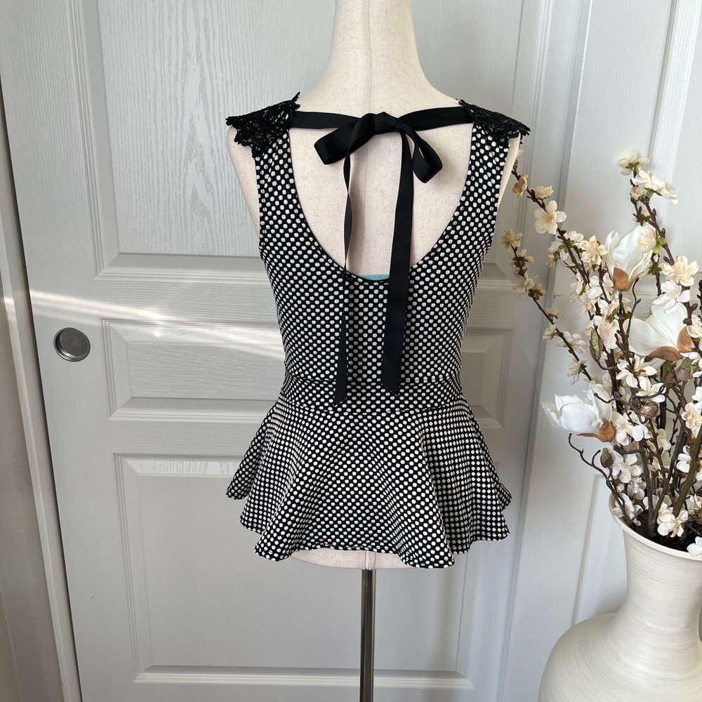 Black and White Pelpum Embroidered Lace Top - Picture 5 of 10
